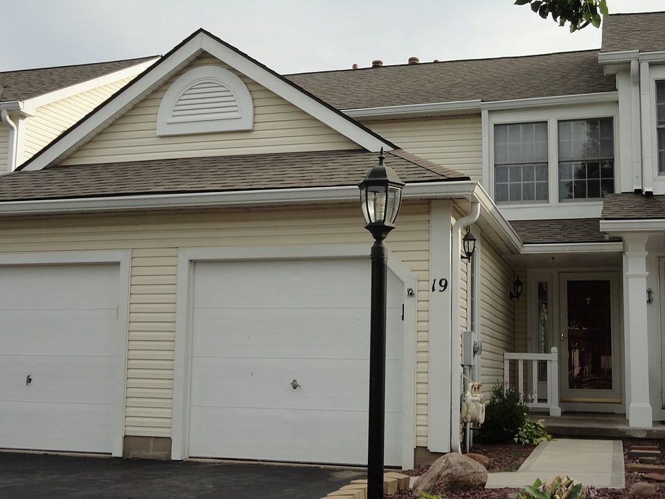 1st image of 19 Courtshire Ln