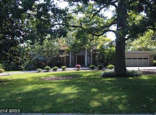 6913 Nevis Rd, Bethesda, MD 20817