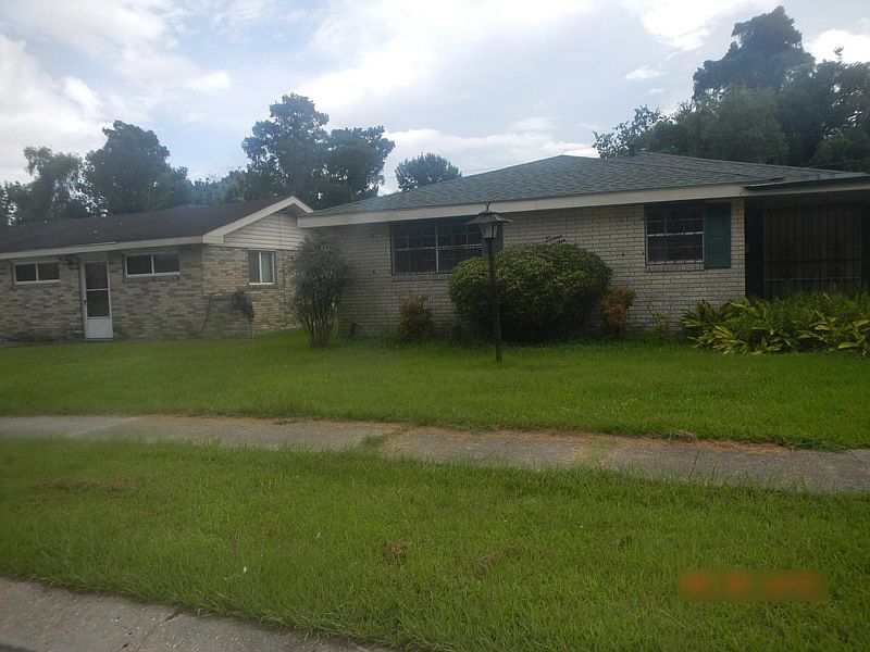 1st image of 1617 Redwood Dr