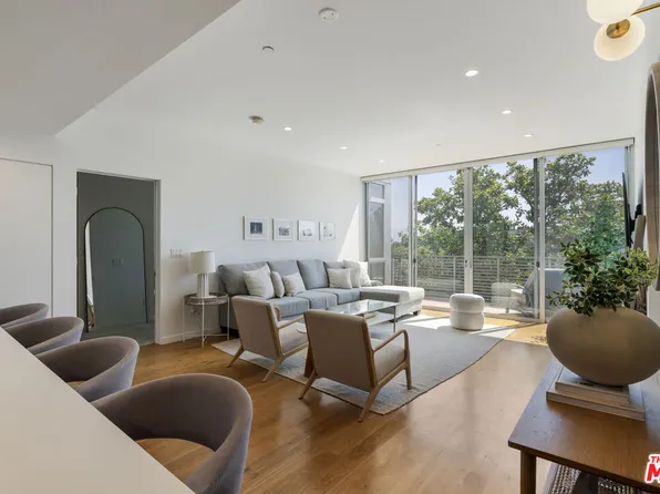 12504 Woodbridge St Unit 402, Studio City, CA 91604