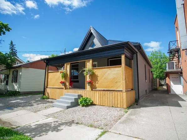 150 Pearl St, Brantford, ON N3T 3P4