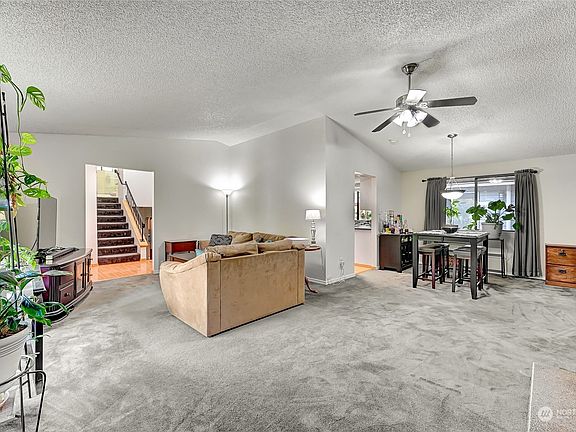 5th image of 12709 54th Avenue NE