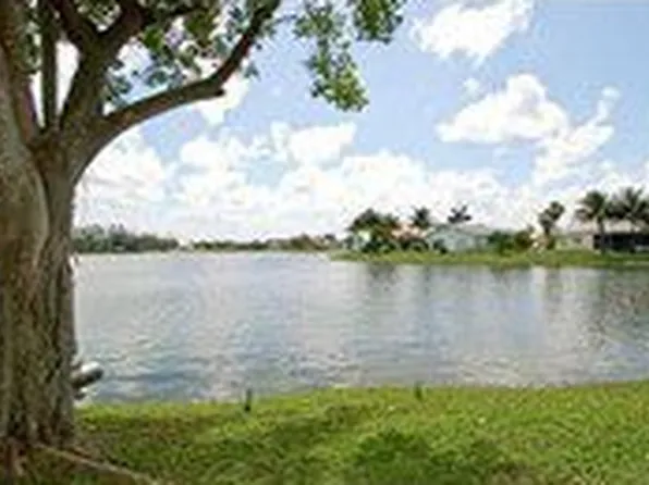 2303 Congressional Way, Deerfield Beach, FL 33442