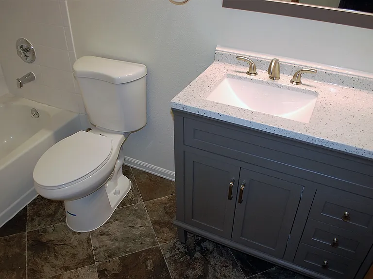 108 Kensington Ave S #4 — Photo 6
