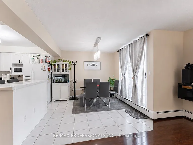 75 Glenburn Ct #111 — Photo 9