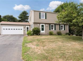 202 Bayberry Rd, Woonsocket, RI 02895