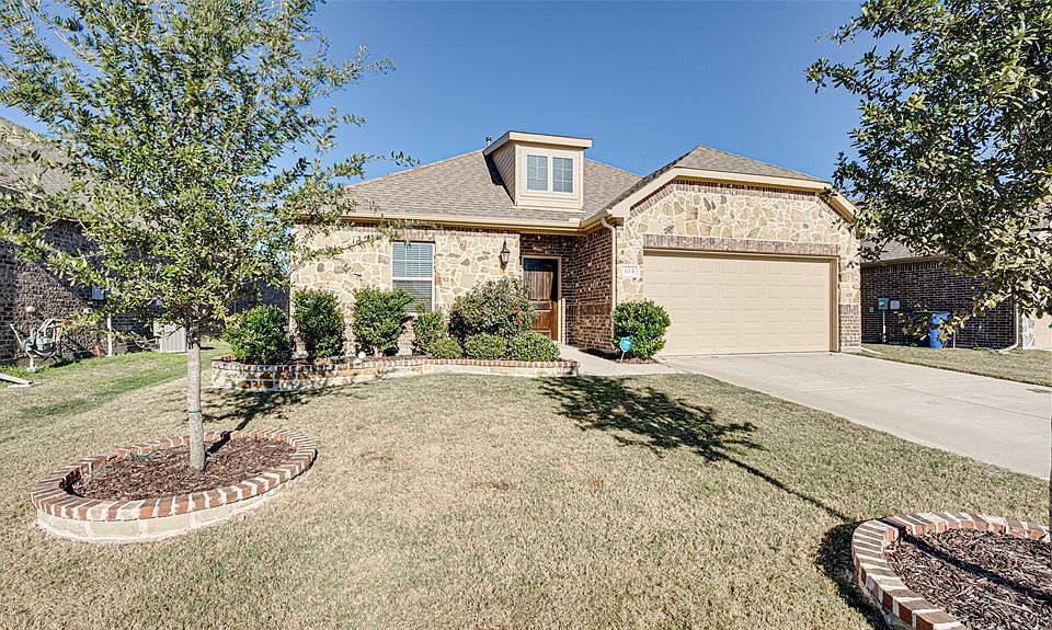 1st image of 614 Dogwood Dr