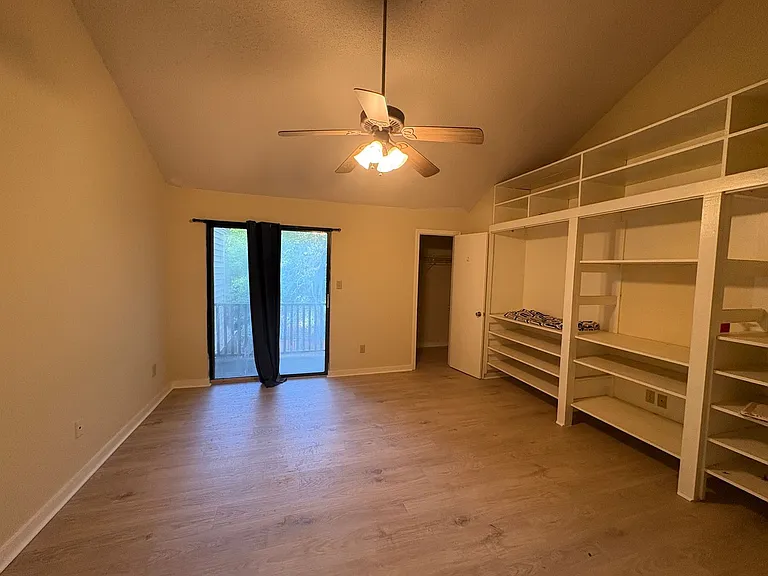 1461 Fisher Ln — Photo 11