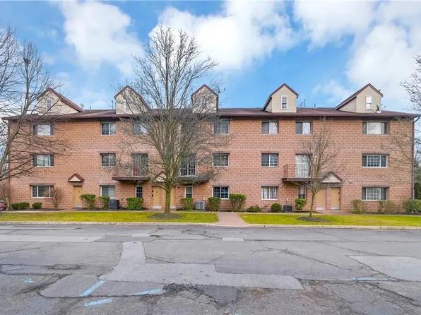 13 Klint Court, Nanuet, NY 10954