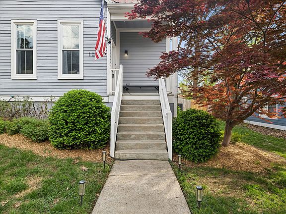 3rd image of 1016 Lenore St