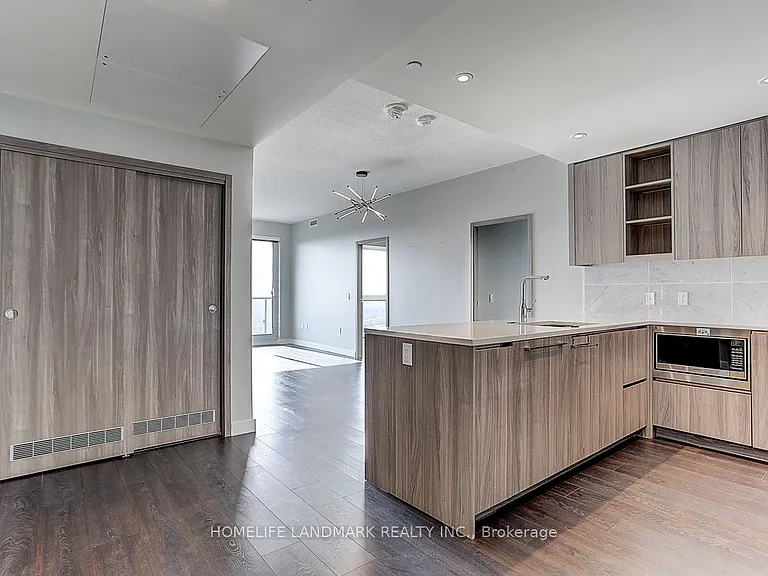 95 McMahon Dr #3203 — Photo 13