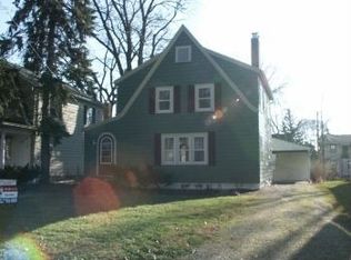 33 E South St, Worthington, OH 43085
