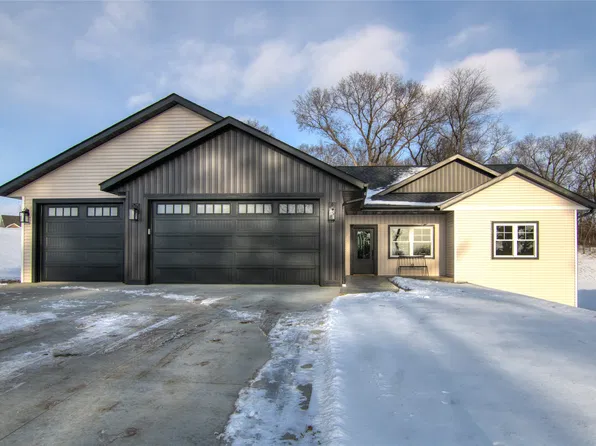 1934 Willow Creek Parkway, Chippewa Falls, WI 54729