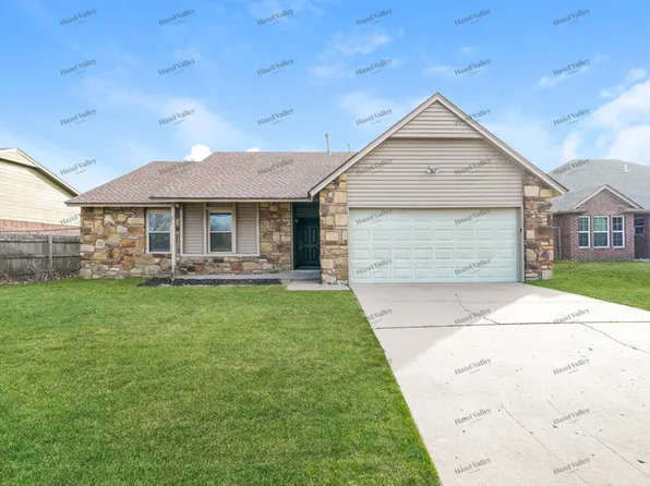 13681 S Poplar St, Glenpool, OK 74033