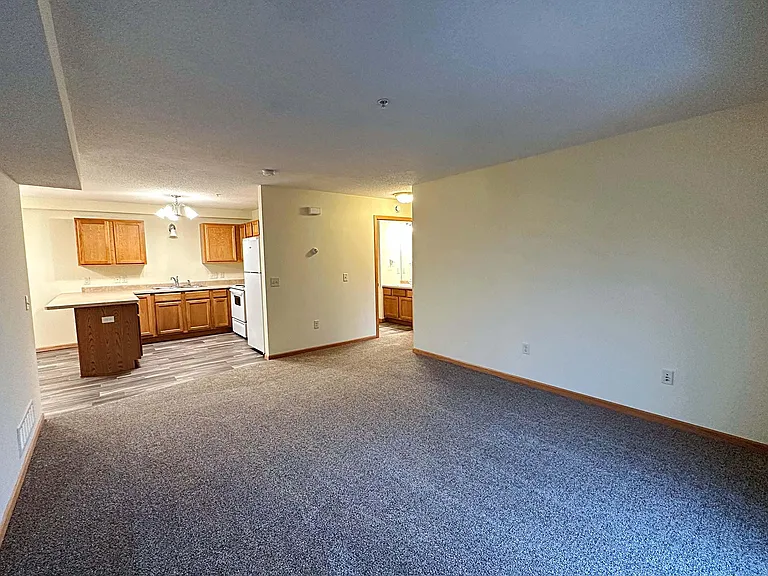 Arcade Estates West — Photo 40