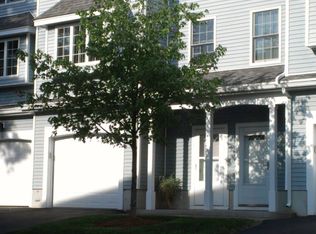 130 Turnpike Rd UNIT 11, Chelmsford, MA 01824