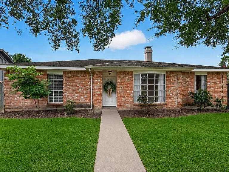 1519 Hitherfield Dr — Photo 14
