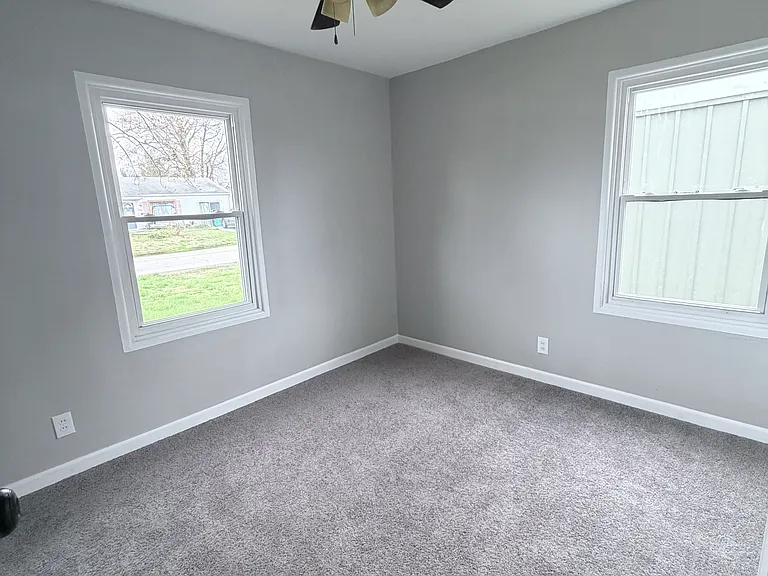 705 Saint Martin Dr — Photo 9