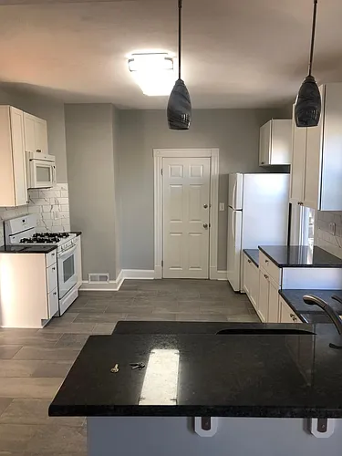 27 Webb St #2 Photo 1