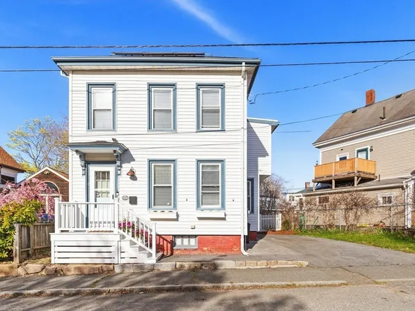 3 Acacia St, Gloucester, MA 01930