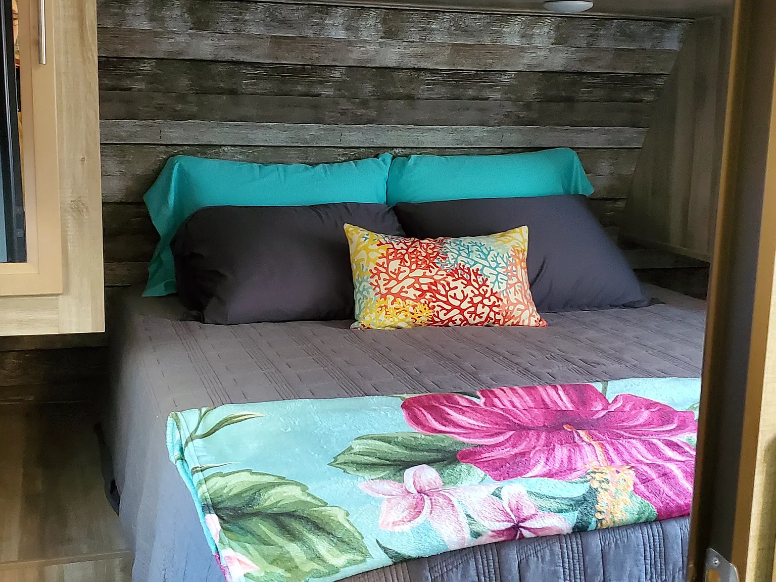 1 bed, 250 sqft, $2,000 — Photo 3