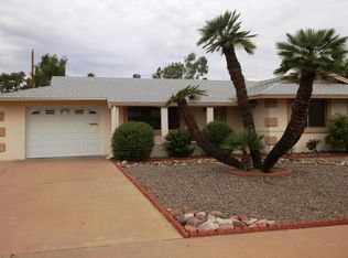 11828 N Hillcrest Dr, Sun City, AZ 85351