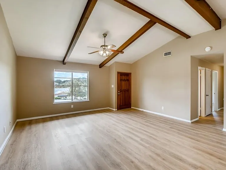 715 Vanguard St — Photo 11