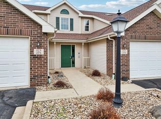 275 Kearney Way, Waunakee, WI 53597