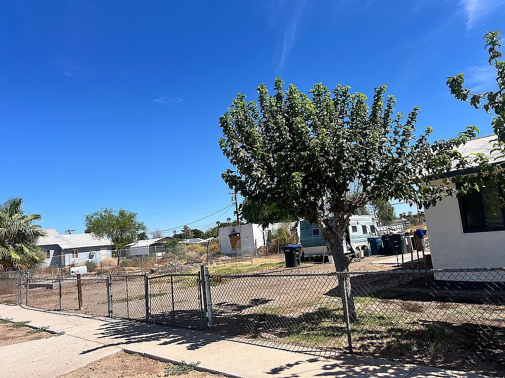 Subject-To SFH in Blythe, CA 92225 – $87,000 — exterior photo