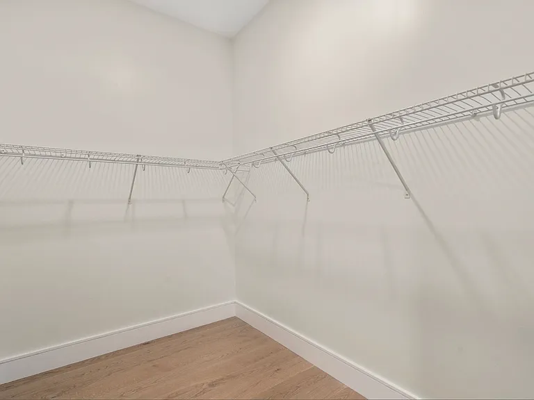 301 Border St #303 — Photo 13