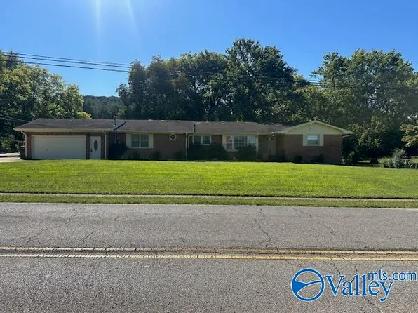 202 Chase Rd NE, Huntsville, AL 35811