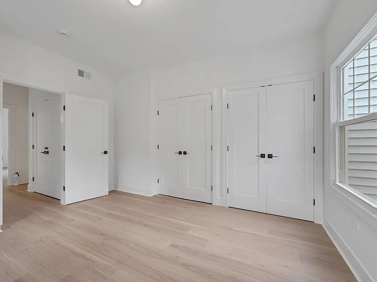 20 Lexington Ave — Photo 24