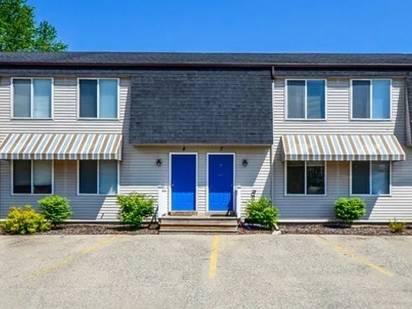10951 64th Ave APT 8, Allendale, MI 49401