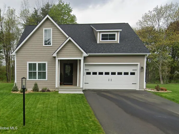 51 Nadia Boulevard, Wynantskill, NY 12198
