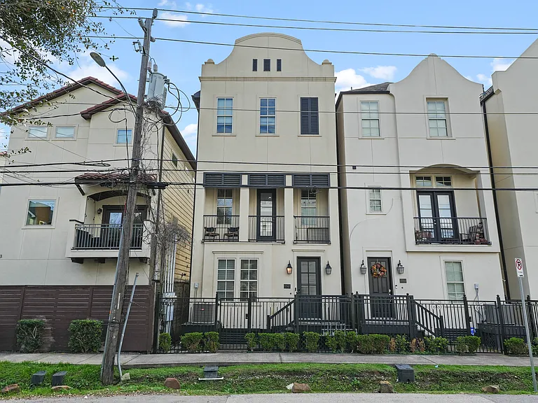5747 Kansas St — Photo 26