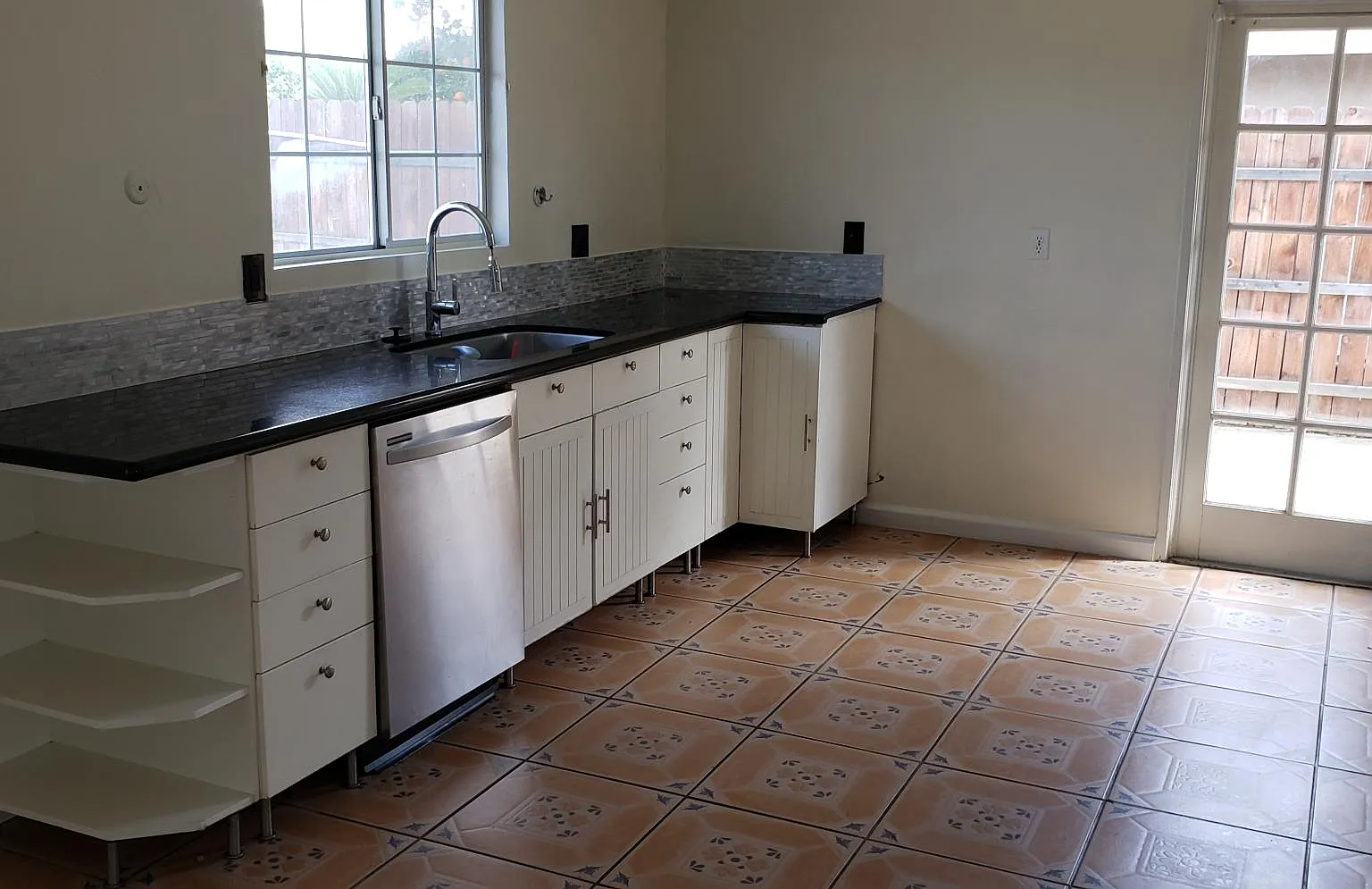 4 bed, 1634 sqft, $2,700 — Photo 4