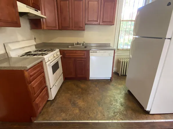 3811 Baring St #2, Philadelphia, PA 19104