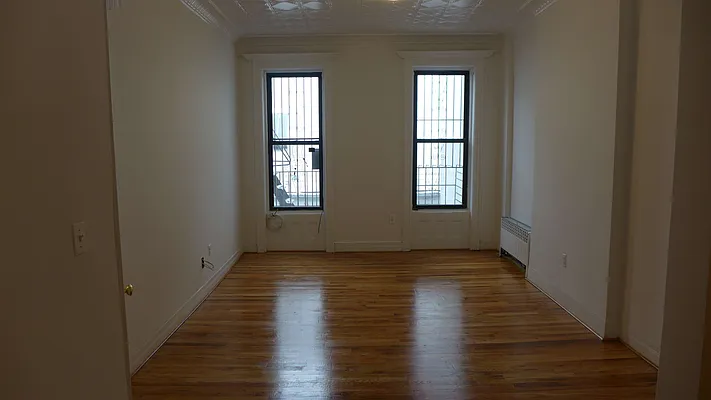 Rented by Garfield Realty  | media 16