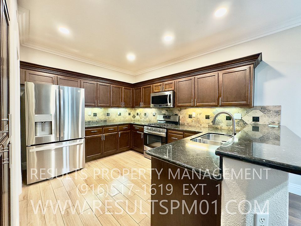 1st image of 7805 Black Sand Way