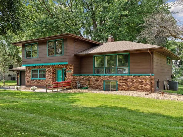 2351 Rogers Ave, Mendota Heights, MN 55120