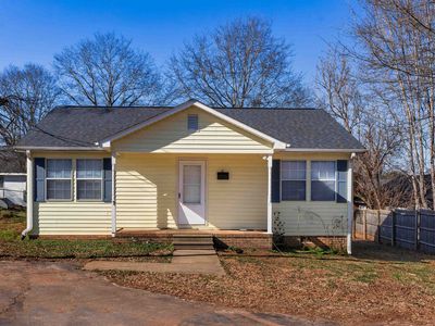 1C Littlejohn St, Inman, SC, 29349