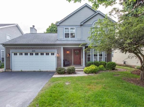 6101 Golfview Dr, Gurnee, IL 60031