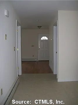 5th image of 42 Horace St