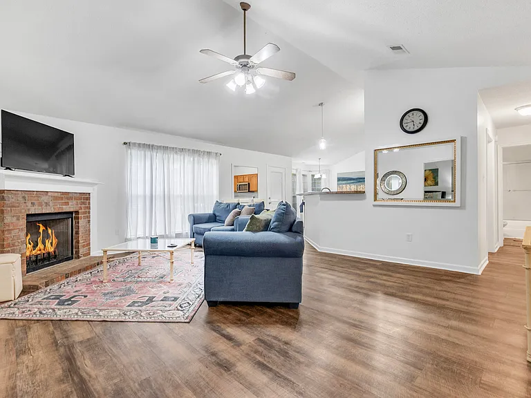8301 Manhatten Dr — Photo 16
