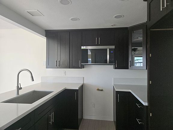 4th image of 21908 Belshire Ave Unit 204