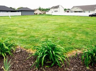 2140 Autumn Woods Rd, Belleville, IL 62226