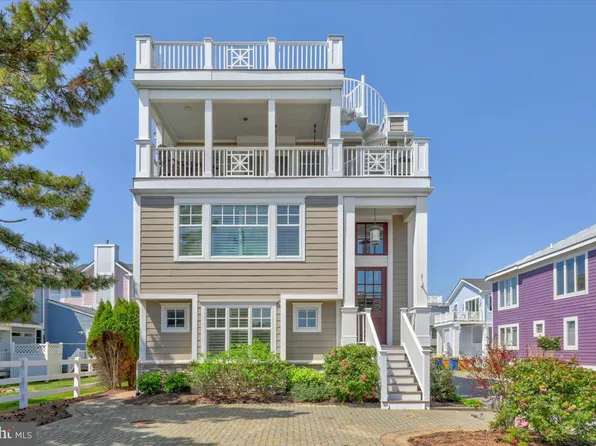 31 S Atlantic Ave, Bethany Beach, DE 19930
