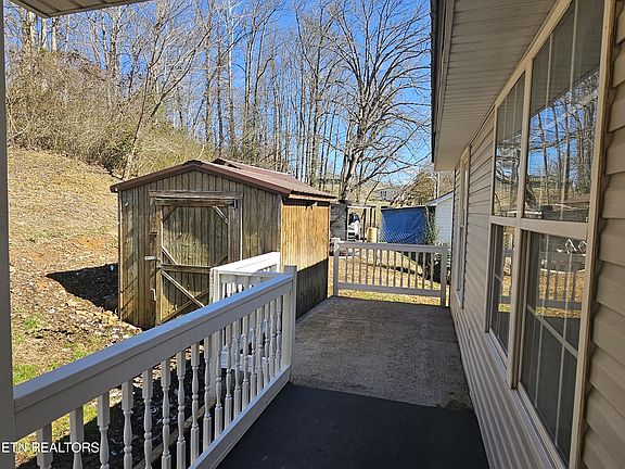 3rd image of 1093 Old Bell High Rd