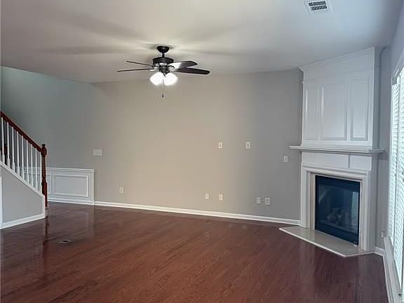 4th image of 160 Finchley Dr