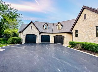 217 N Haman Rd, Palatine, IL 60067